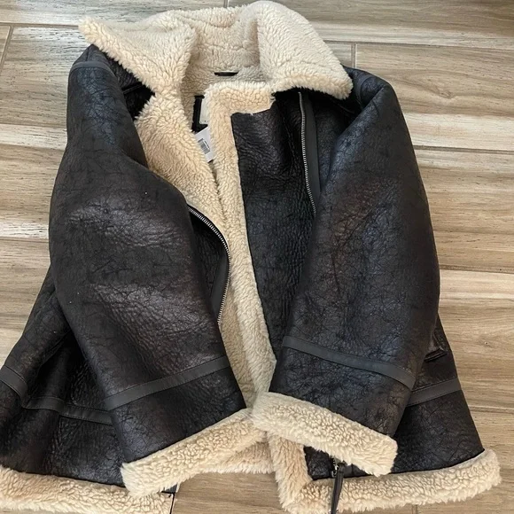 Black and Cream Shearling Jacket - Picture 1 of 4